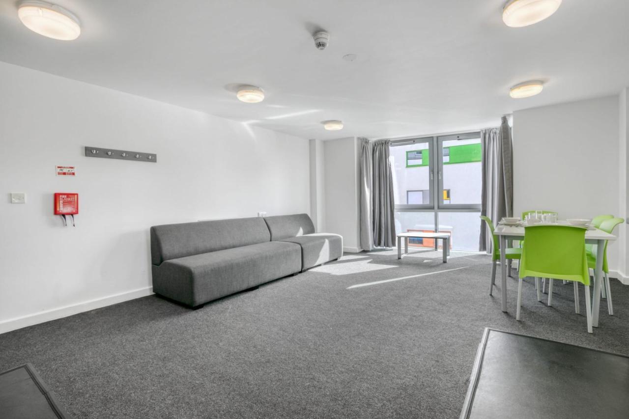 Bright & Central Room In Luton, Sleeps 2 Luton (Bedfordshire) Exterior foto