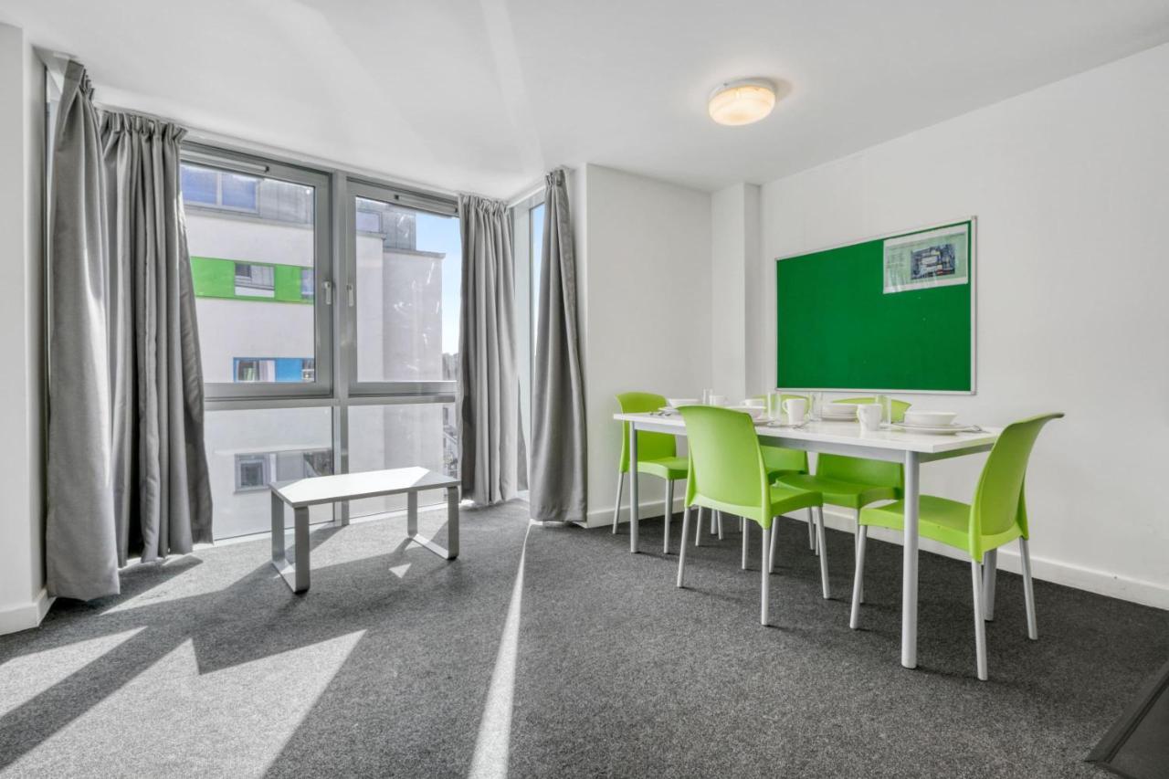 Bright & Central Room In Luton, Sleeps 2 Luton (Bedfordshire) Exterior foto